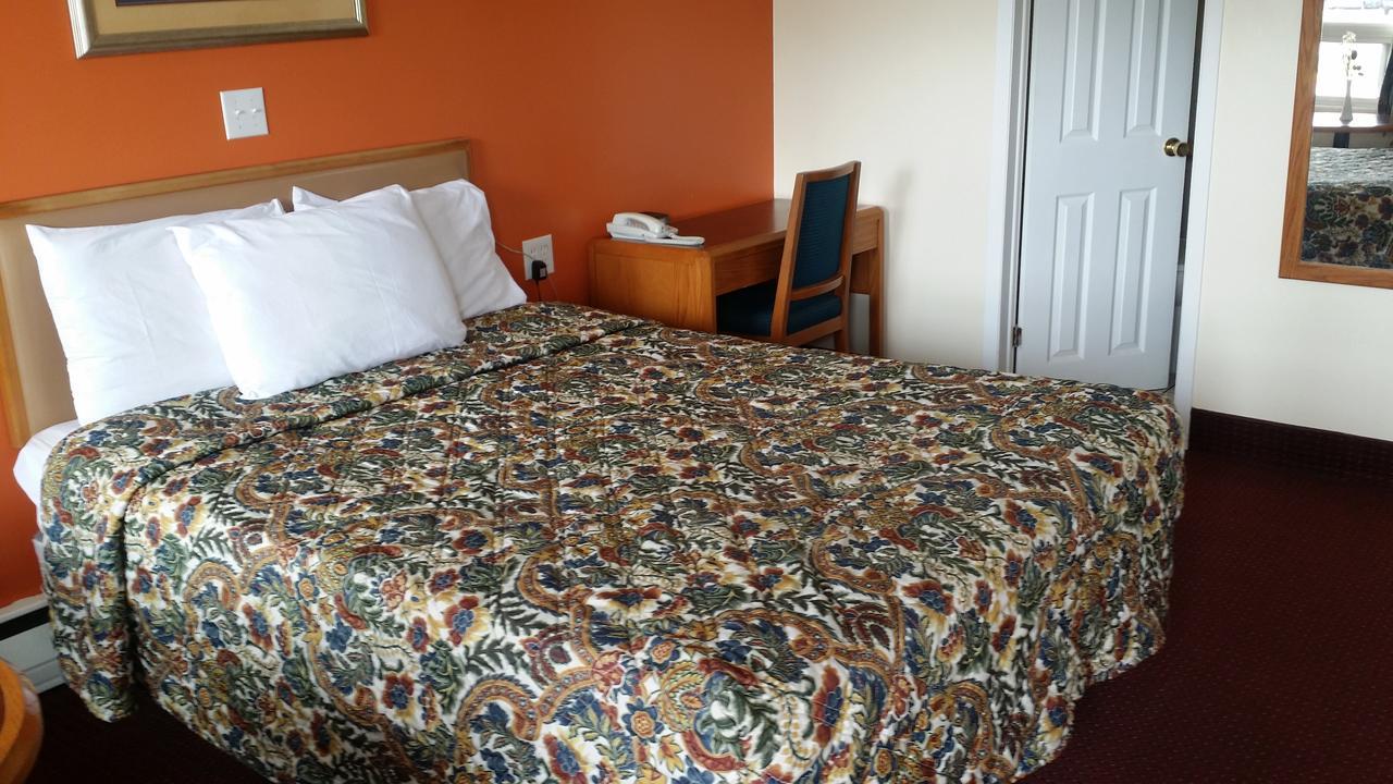 River Mist Inn Sturgeon Falls Eksteriør billede